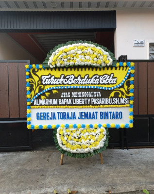 Papan Bunga Duka di Natuna