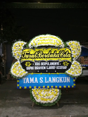 Papan Bunga Duka di Natuna